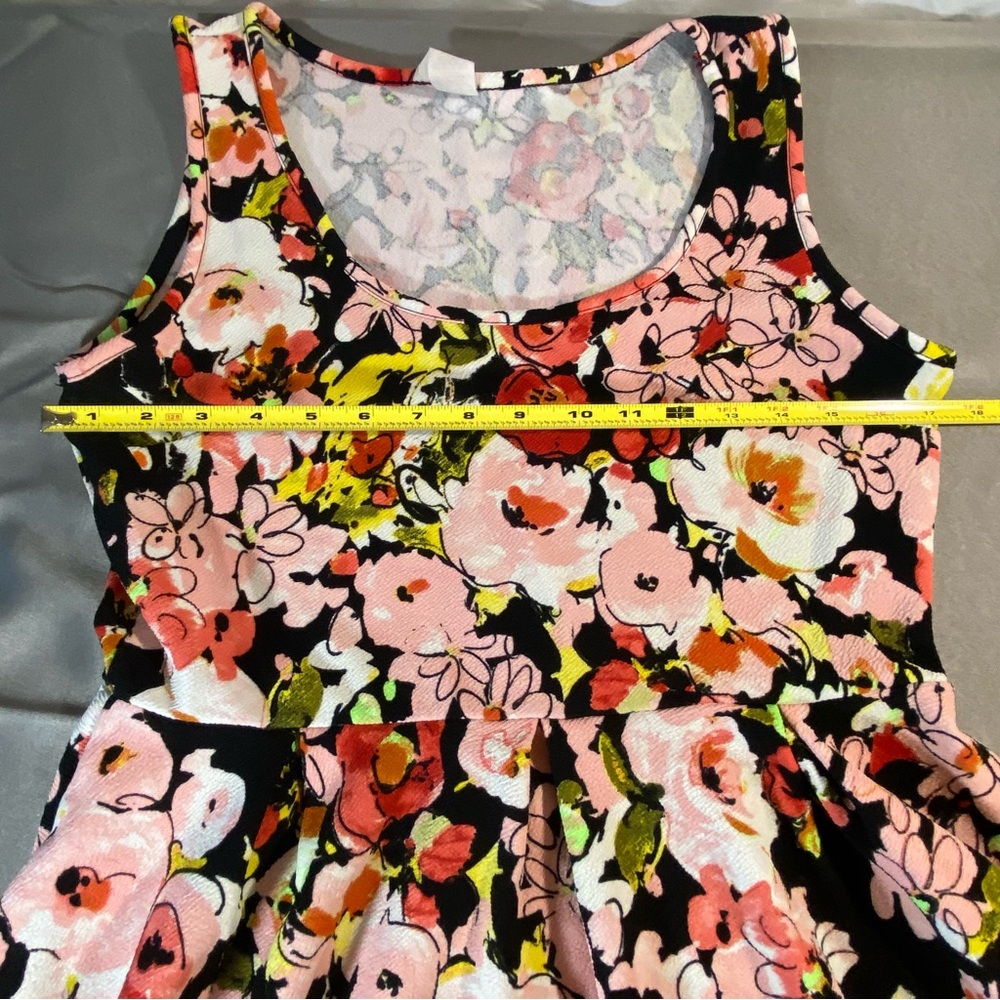 White Mark multicolor, floral pattern size extra large dress sleeveless - Picture 3 of 5